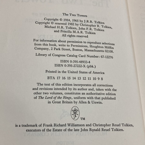 The Two Towers by J.R.R . Tolkien - Picture 13 of 14